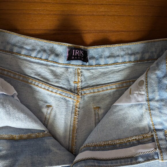 Iris Denim - So Emotional Jeans - Picture 8 of 11